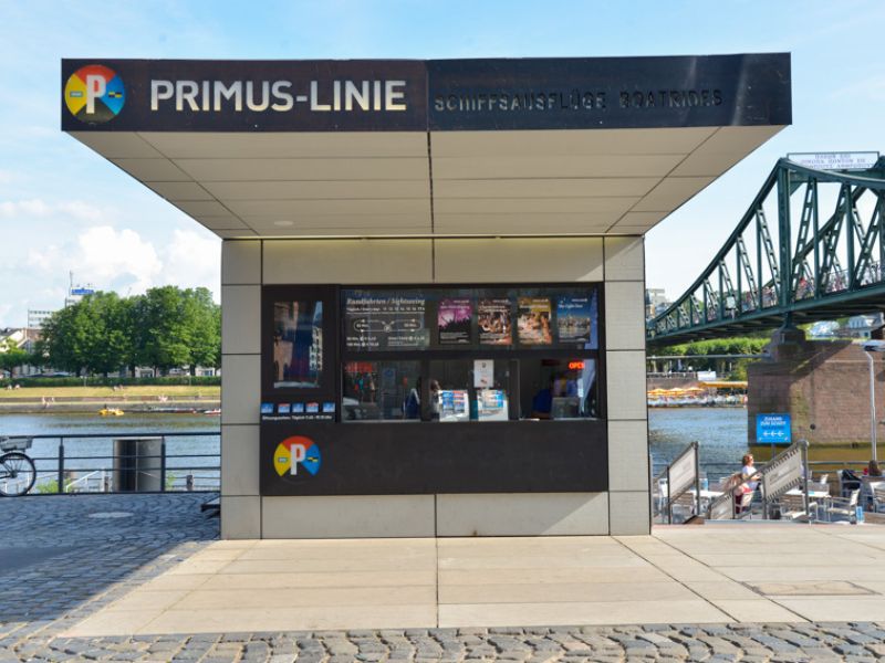 Kassenhäuschen für Fahrkarten der Primus Linie Bootstouren Frankfurt